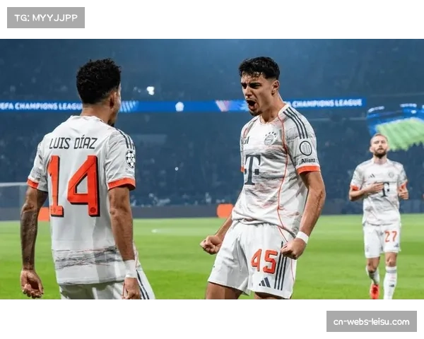 诺伊尔扑救失误致丢球，迪亚斯零度角扳平