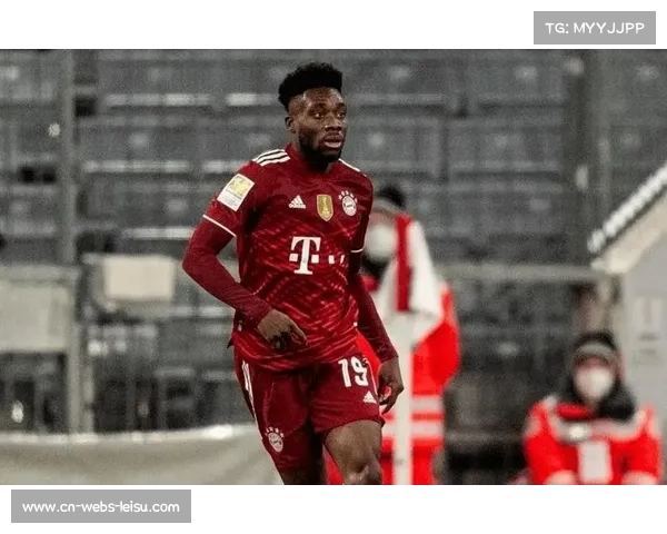 阿方索·戴维斯伤情反复，拜仁左路攻防受考验